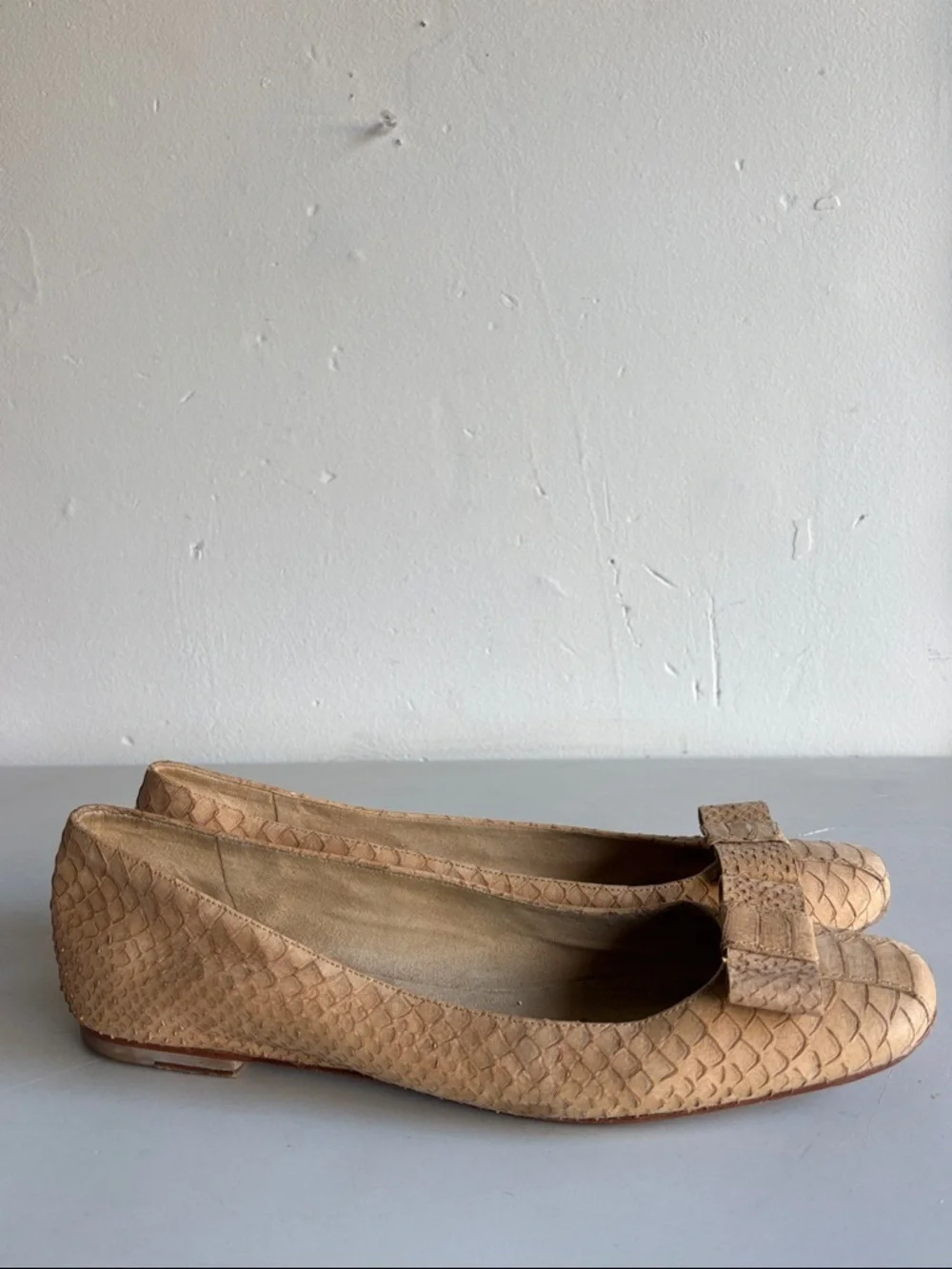 Stuart Weitzman Beige Textured Loafers